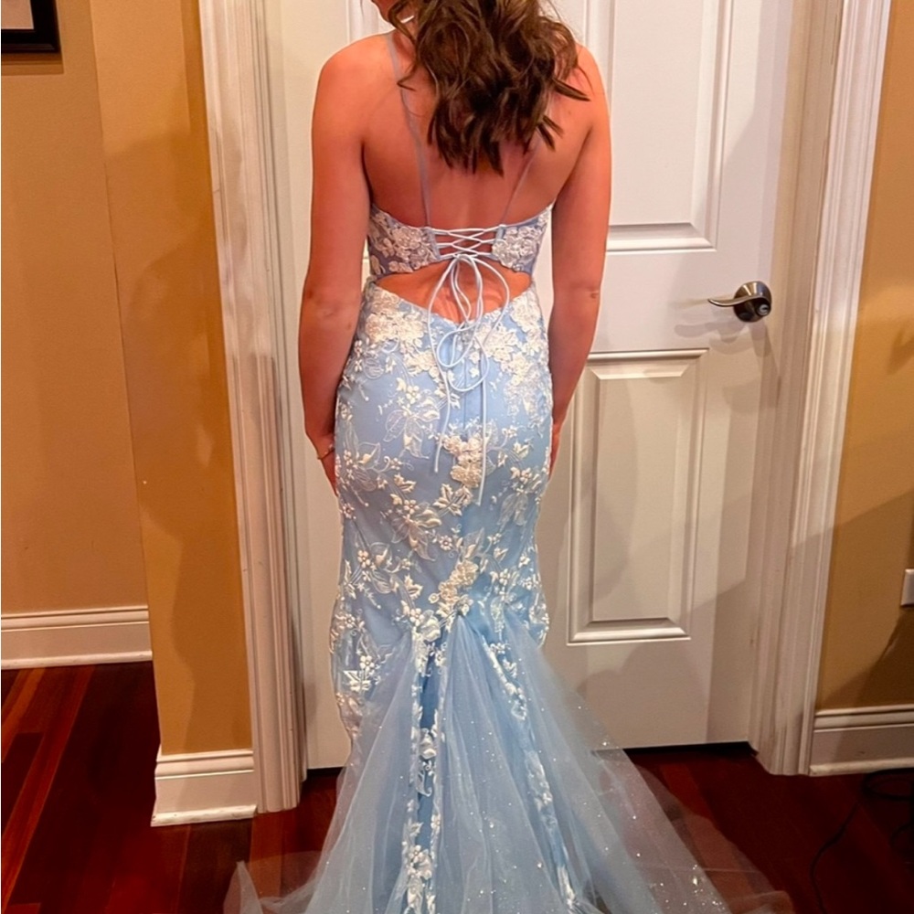 Ellie Wilde Light Blue Lace Prom Dress (Peaches)